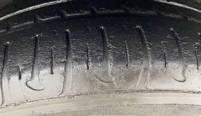 2019 Hyundai Grand i10 MAGNA 1.2 KAPPA VTVT, Petrol, Manual, 32,266 km, Right Front Tyre Tread