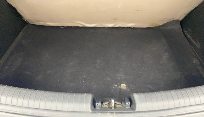 2019 Hyundai Grand i10 MAGNA 1.2 KAPPA VTVT, Petrol, Manual, 32,266 km, Boot Inside