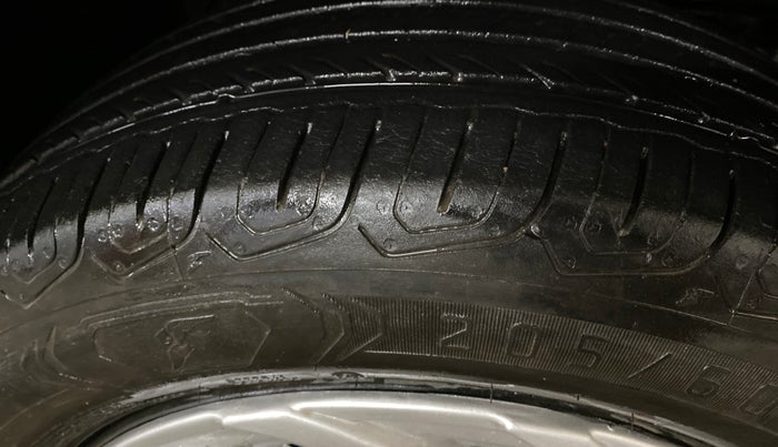 2021 Maruti Vitara Brezza VXI, Petrol, Manual, 73,300 km, Right Front Tyre Tread