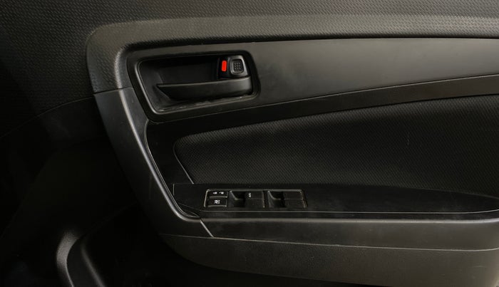 2021 Maruti Vitara Brezza VXI, Petrol, Manual, 73,300 km, Driver Side Door Panels Control