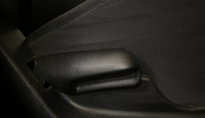 2021 Maruti Vitara Brezza VXI, Petrol, Manual, 73,300 km, Driver Side Adjustment Panel