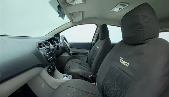 2018 Tata Tiago XZA PETROL, Petrol, Automatic, 1,21,042 km, Right Side Front Door Cabin
