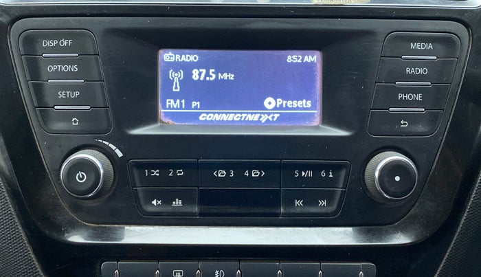 2018 Tata Tiago XZA PETROL, Petrol, Automatic, 1,21,042 km, Infotainment System