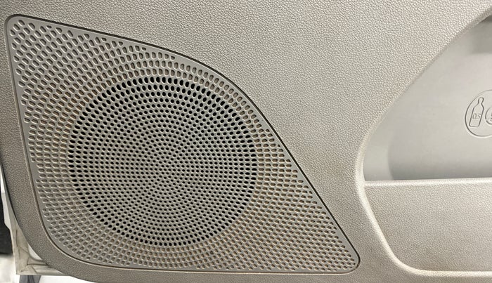 2018 Tata Tiago XZA PETROL, Petrol, Automatic, 1,21,042 km, Speaker