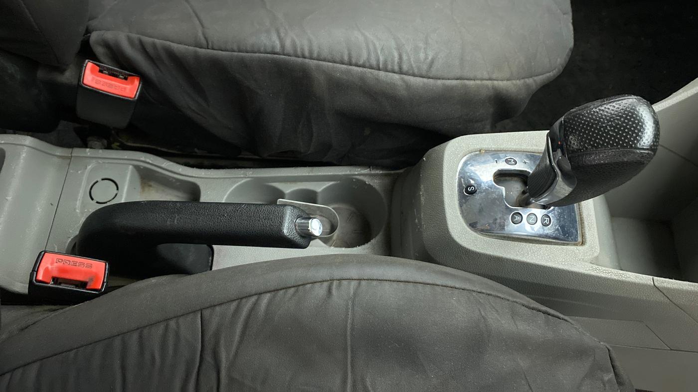 2018 Tata Tiago XZA PETROL, Petrol, Automatic, 1,21,042 km, Gear Lever