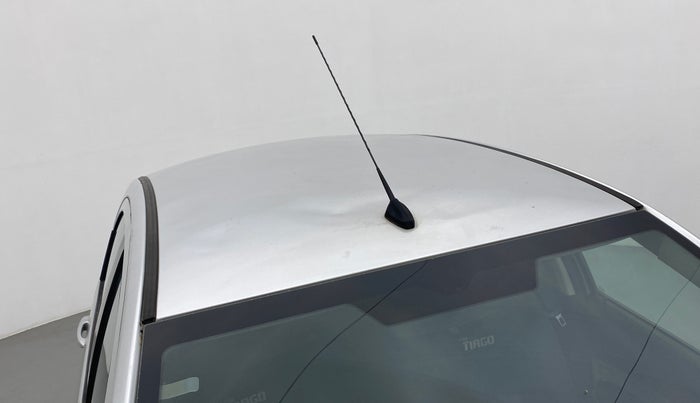 2018 Tata Tiago XZA PETROL, Petrol, Automatic, 1,21,042 km, Roof