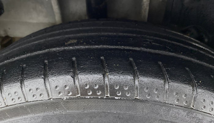 2018 Tata Tiago XZA PETROL, Petrol, Automatic, 1,21,042 km, Right Rear Tyre Tread