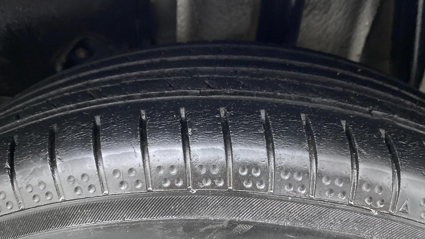 2018 Tata Tiago XZA PETROL, Petrol, Automatic, 1,21,042 km, Left Rear Tyre Tread