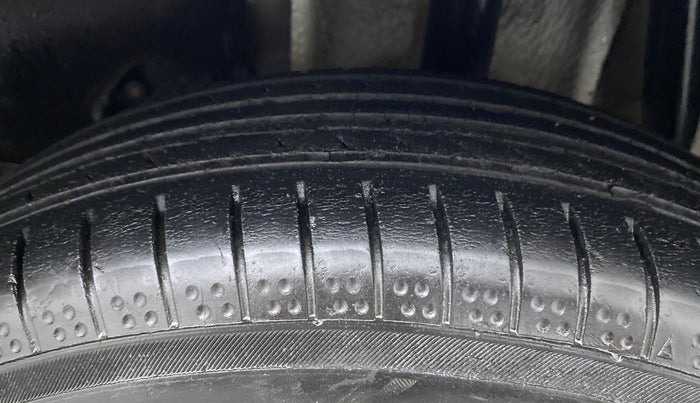 2018 Tata Tiago XZA PETROL, Petrol, Automatic, 1,21,042 km, Left Rear Tyre Tread