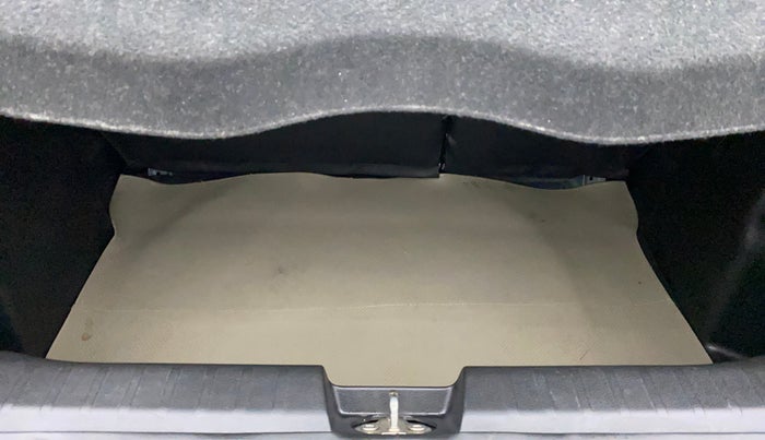 2017 Maruti Baleno ZETA PETROL 1.2, Petrol, Manual, 30,830 km, Boot Inside