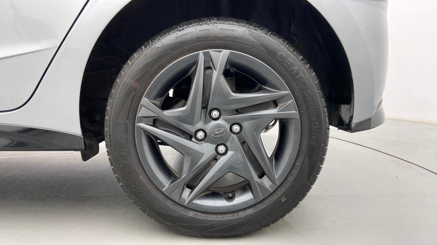 2020 Hyundai NEW I20 SPORTZ 1.0T GDI IMT, Petrol, Manual, 5,118 km, Left Rear Wheel