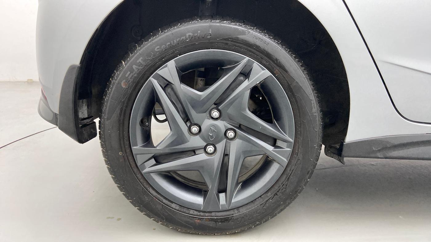 2020 Hyundai NEW I20 SPORTZ 1.0T GDI IMT, Petrol, Manual, 5,118 km, Right Rear Wheel