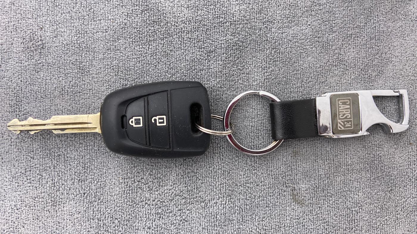 2019 Hyundai Grand i10 MAGNA 1.2 KAPPA VTVT, Petrol, Manual, 33,731 km, Key Close Up