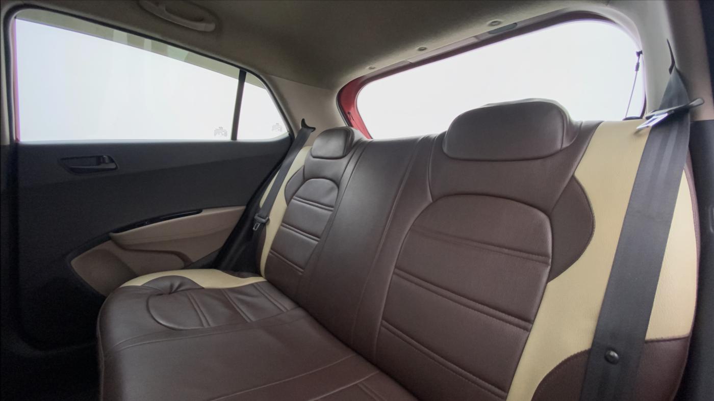 2019 Hyundai Grand i10 MAGNA 1.2 KAPPA VTVT, Petrol, Manual, 33,731 km, Right Side Rear Door Cabin