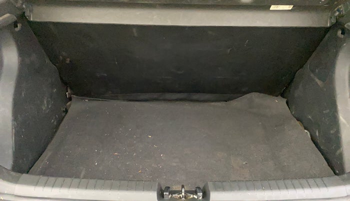 2018 Hyundai Elite i20 ASTA 1.2  CVT, Petrol, Automatic, 63,831 km, Boot Inside