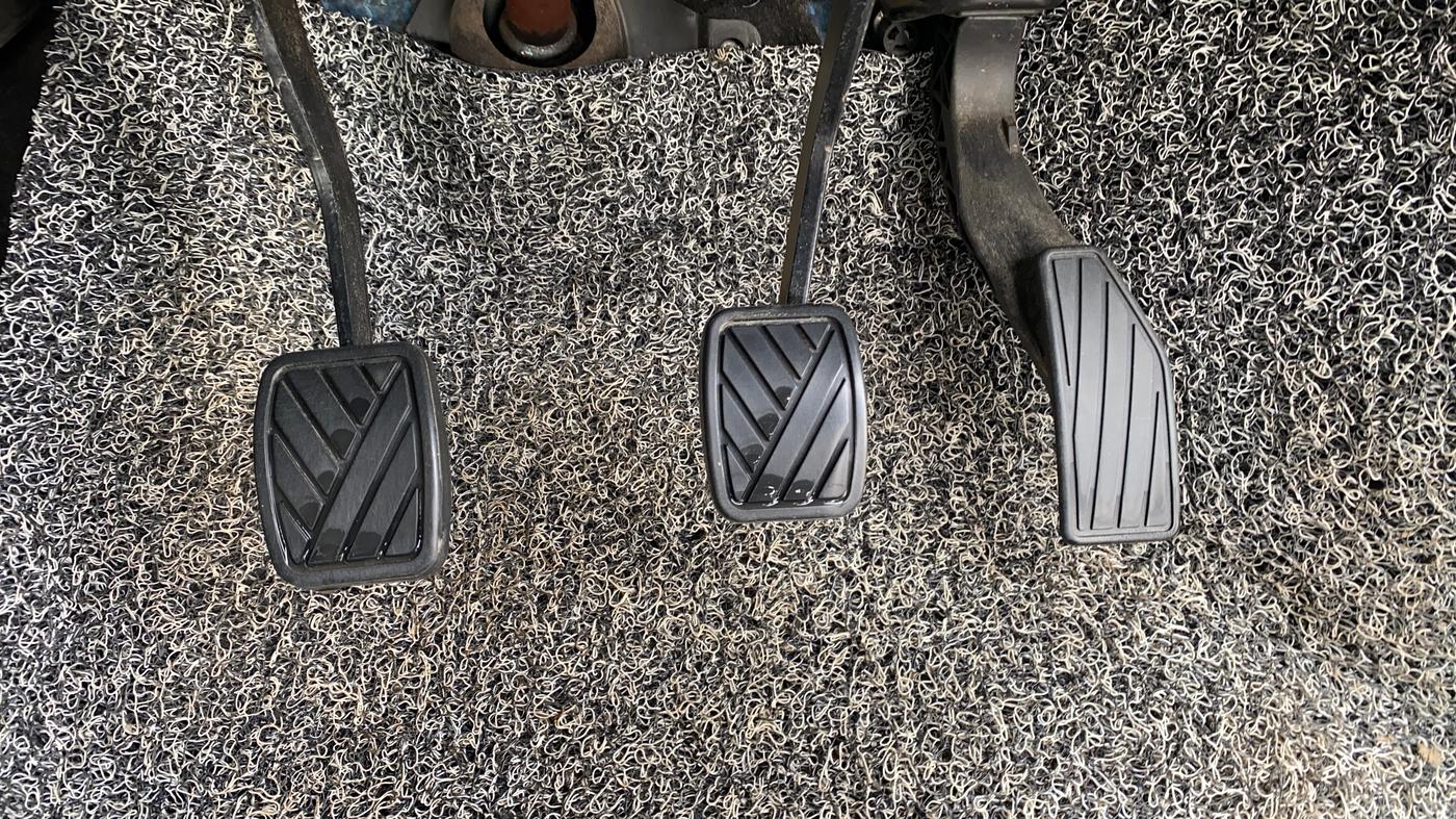 2019 Maruti IGNIS DELTA 1.2, Petrol, Manual, 53,266 km, Pedals