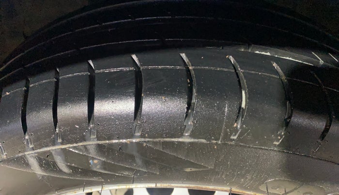 2019 Maruti Baleno SIGMA PETROL 1.2, Petrol, Manual, 95,123 km, Left Front Tyre Tread