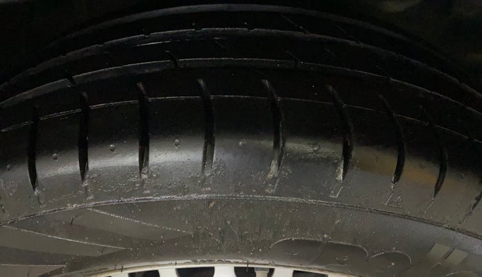 2019 Maruti Baleno SIGMA PETROL 1.2, Petrol, Manual, 95,123 km, Right Front Tyre Tread