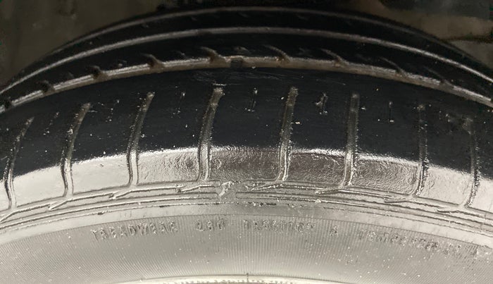 2014 Honda Mobilio 1.5 V I DTEC, Diesel, Manual, 78,595 km, Right Front Tyre Tread