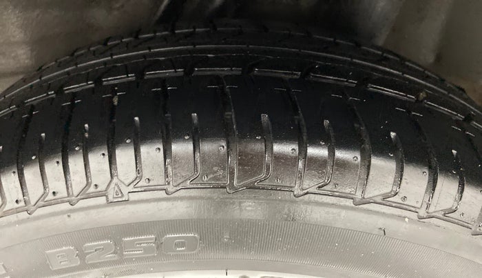 2014 Honda Mobilio 1.5 V I DTEC, Diesel, Manual, 78,595 km, Left Rear Tyre Tread