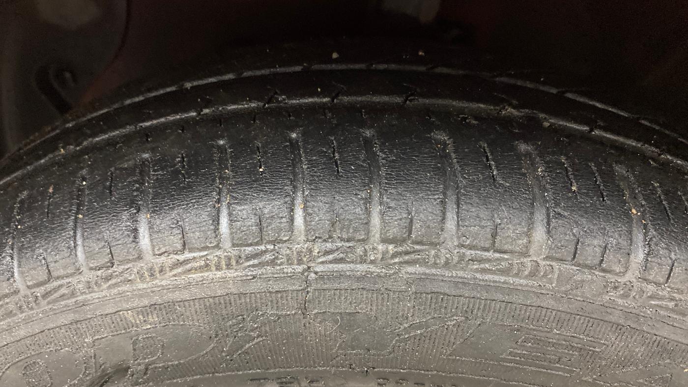 2018 Hyundai Grand i10 MAGNA 1.2 KAPPA VTVT, Petrol, Manual, 66,108 km, Left Front Tyre Tread