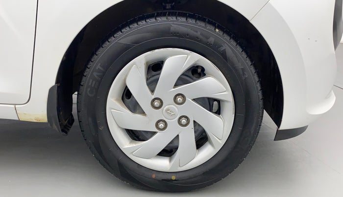 2018 Hyundai NEW SANTRO SPORTZ CNG, CNG, Manual, 57,759 km, Right Front Wheel