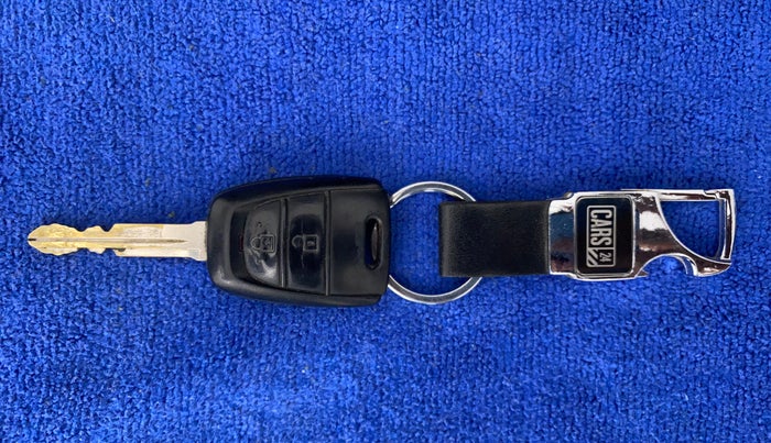 2018 Hyundai NEW SANTRO SPORTZ CNG, CNG, Manual, 57,759 km, Key Close Up
