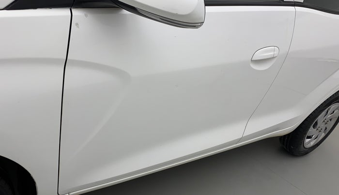 2018 Hyundai NEW SANTRO SPORTZ CNG, CNG, Manual, 57,759 km, Front passenger door - Slightly dented