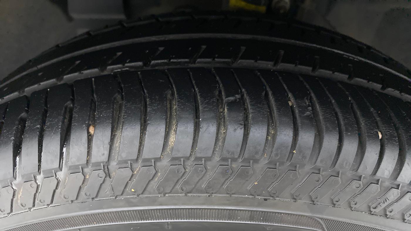 2020 Ford Ecosport 1.5TITANIUM TDCI, Diesel, Manual, 32,683 km, Left Front Tyre Tread