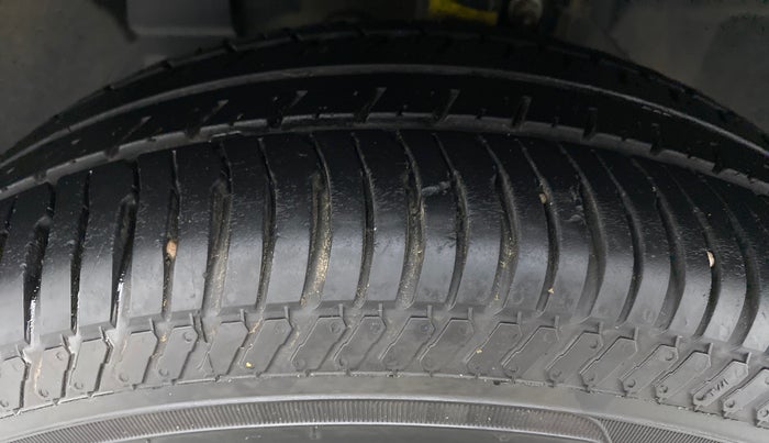 2020 Ford Ecosport 1.5TITANIUM TDCI, Diesel, Manual, 32,683 km, Left Front Tyre Tread