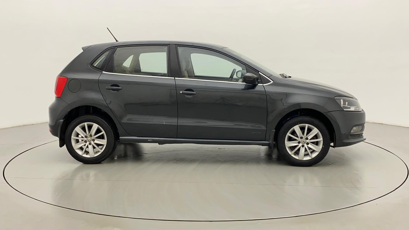 2017 Volkswagen Polo HIGHLINE1.2L, Petrol, Manual, 65,363 km, Right Side View