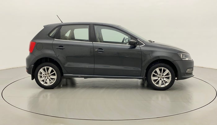 2017 Volkswagen Polo HIGHLINE1.2L, Petrol, Manual, 65,363 km, Right Side View