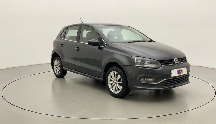 2017 Volkswagen Polo HIGHLINE1.2L, Petrol, Manual, 65,363 km, Right Front Diagonal