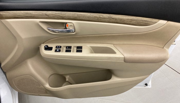 2021 Maruti Ciaz SIGMA 1.5 SHVS MT  PETROL, Petrol, Manual, 41,496 km, Driver Side Door Panels Control