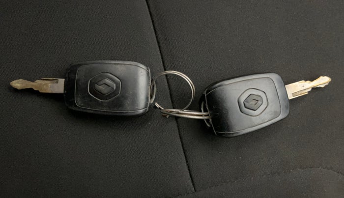 2016 Renault Kwid RXL, Petrol, Manual, 60,772 km, Key Close Up
