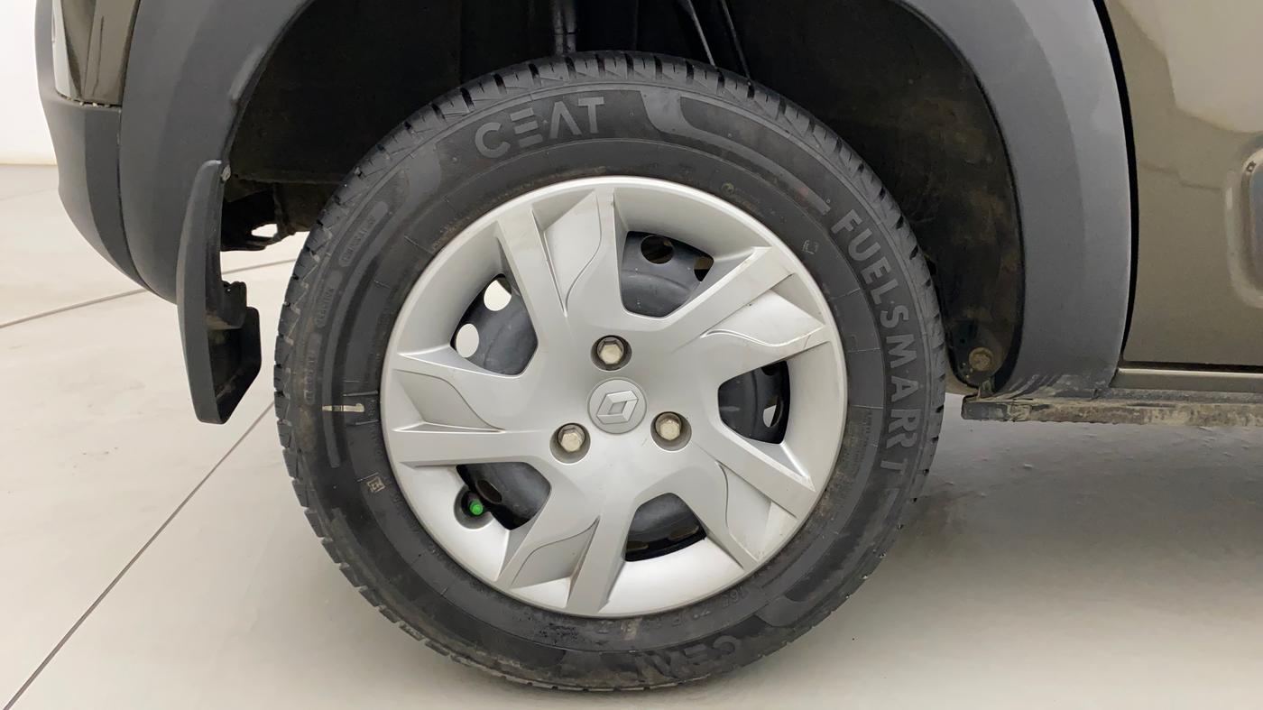2020 Renault Kwid RXT 1.0 (O), Petrol, Manual, 11,889 km, Right Rear Wheel