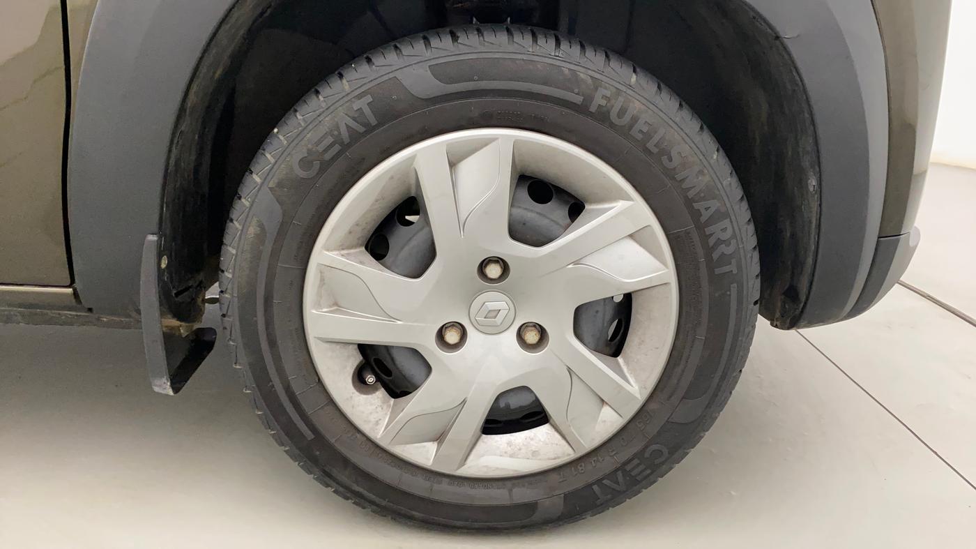 2020 Renault Kwid RXT 1.0 (O), Petrol, Manual, 11,889 km, Right Front Wheel