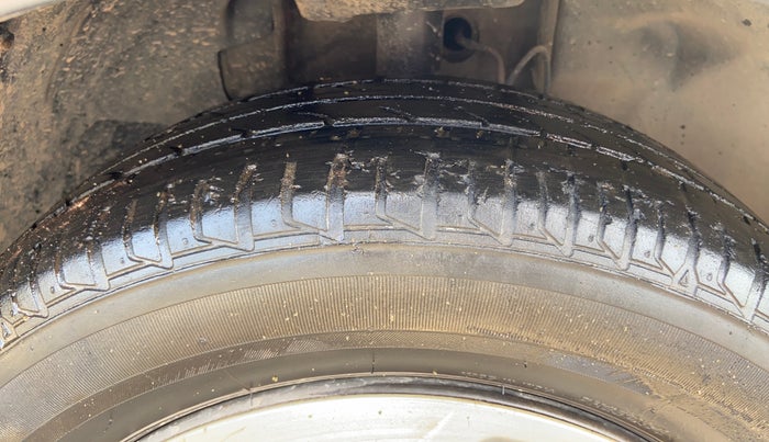 2021 Tata Tiago XT (O) PETROL, Petrol, Manual, 44,369 km, Right Front Tyre Tread