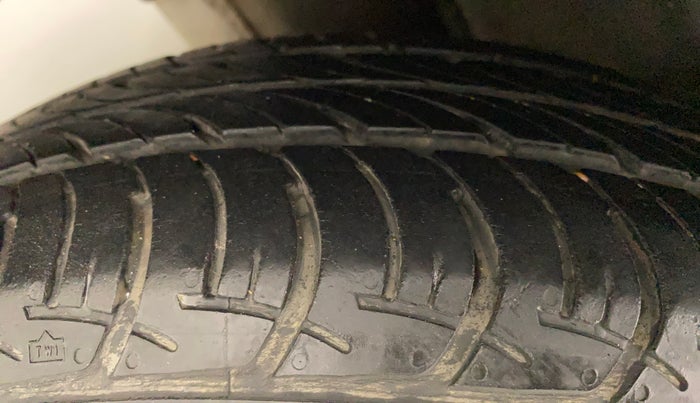 2016 Maruti Celerio VXI AMT (O), Petrol, Automatic, 13,431 km, Right Rear Tyre Tread