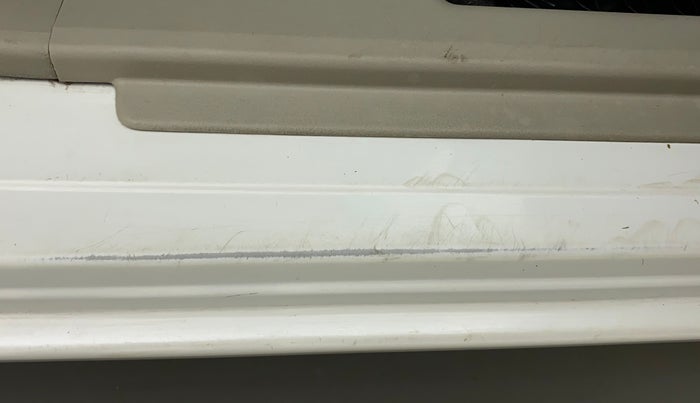 2016 Maruti Celerio VXI AMT (O), Petrol, Automatic, 13,431 km, Right running board - Minor scratches