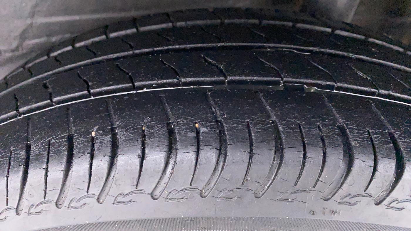 2019 Maruti S PRESSO VXI PLUS, Petrol, Manual, 31,707 km, Left Rear Tyre Tread