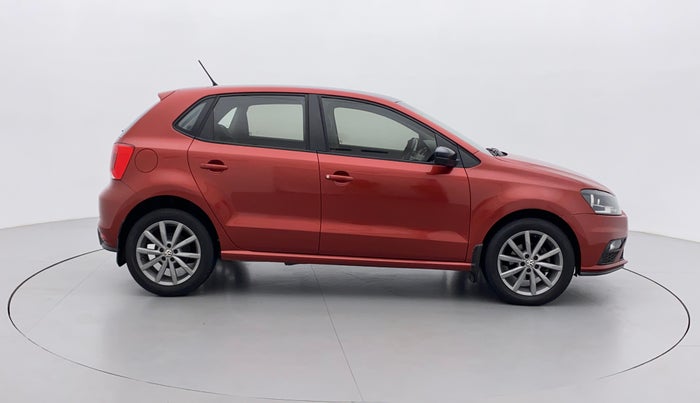 2018 Volkswagen Polo HIGHLINE PLUS 1.5 16 ALLOY, Diesel, Manual, 1,06,275 km, Right Side View