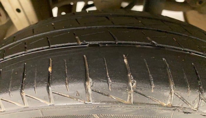 2021 Maruti Alto VXI, Petrol, Manual, 21,104 km, Right Rear Tyre Tread