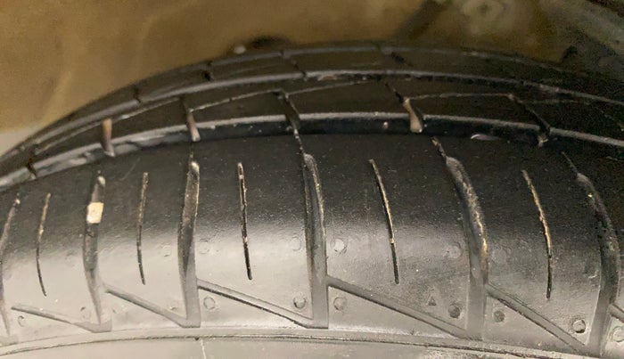 2021 Maruti Alto VXI, Petrol, Manual, 21,104 km, Right Front Tyre Tread