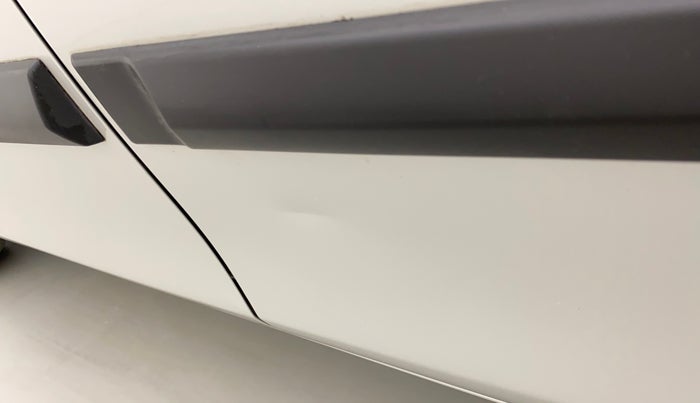 2021 Maruti Alto VXI, Petrol, Manual, 21,104 km, Rear left door - Slightly dented