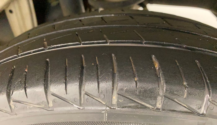 2021 Maruti Alto VXI, Petrol, Manual, 21,104 km, Left Rear Tyre Tread