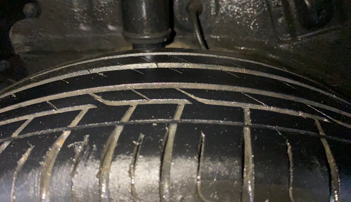 2022 Tata NEXON XZ PLUS PETROL DARK EDITION, Petrol, Manual, 40,079 km, Right Rear Tyre Tread