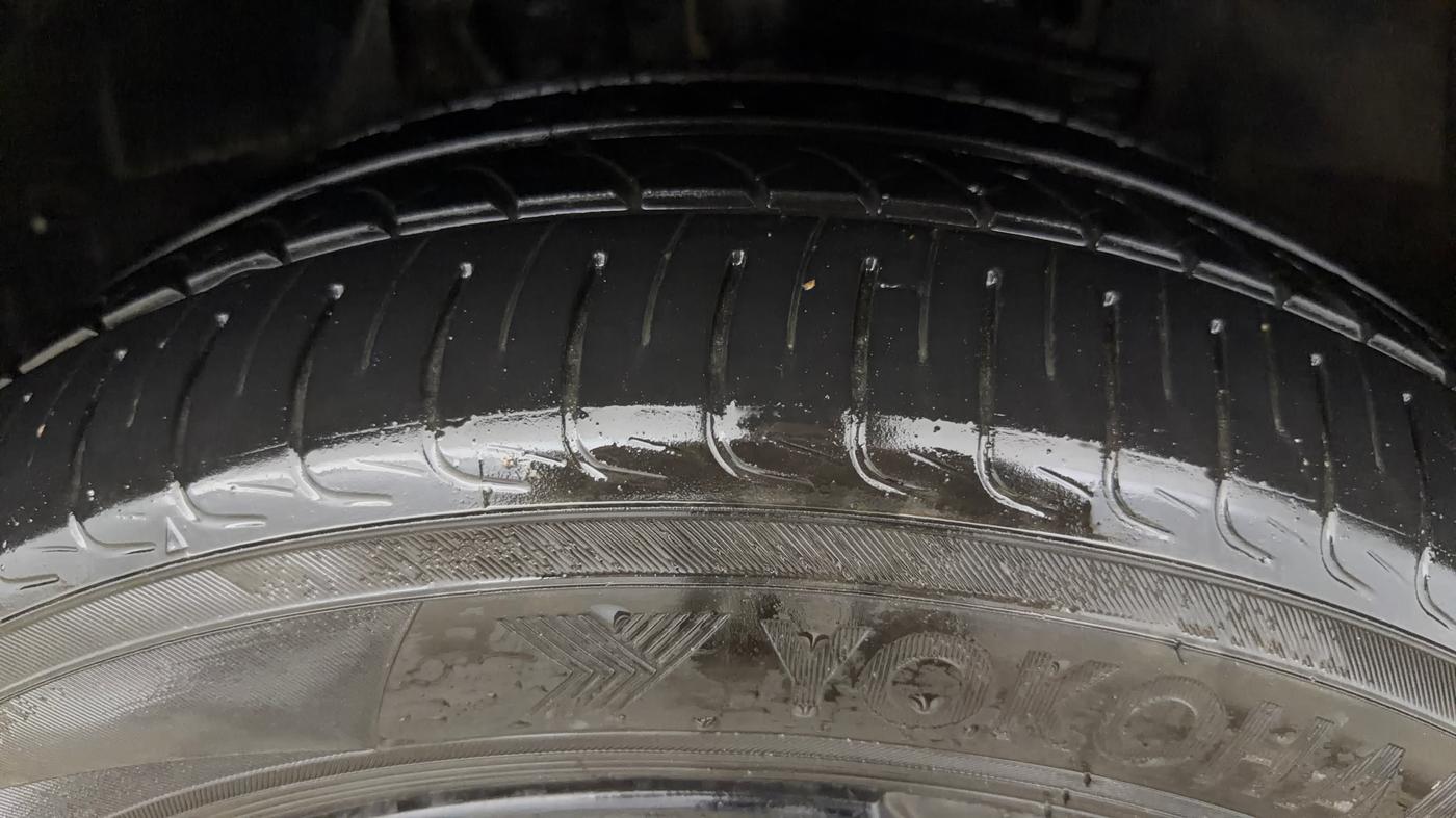 2022 Tata NEXON XZA PLUS (L), Petrol, Automatic, 60,012 km, Right Front Tyre Tread