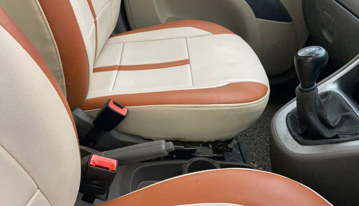 2013 Hyundai i10 SPORTZ 1.2, Petrol, Manual, 89,241 km, Gear Lever