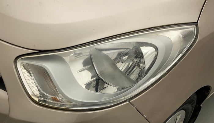 2011 Hyundai i10 MAGNA 1.2, Petrol, Manual, 1,04,145 km, Left headlight - Minor scratches